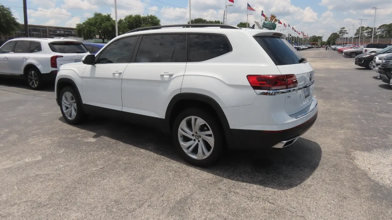 2023 Volkswagen Atlas SE