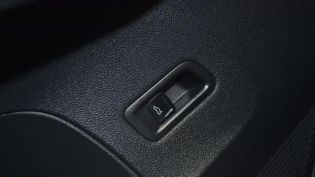 2025 Volkswagen Atlas SE