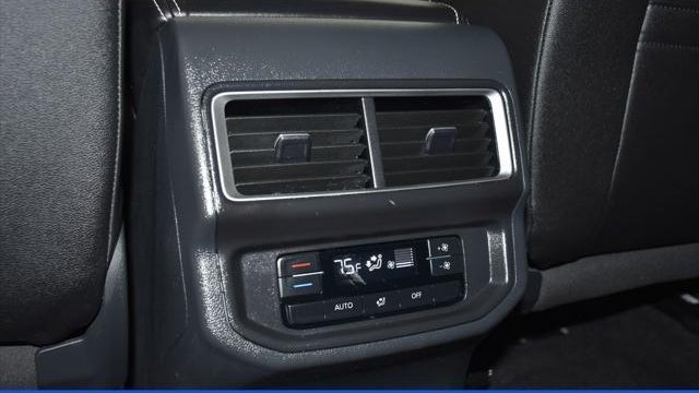 2025 Volkswagen Atlas SE