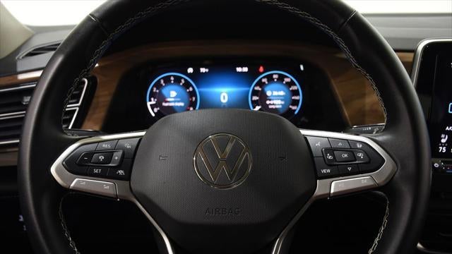 2025 Volkswagen Atlas SE