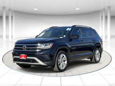 Photo of a 2021 Volkswagen Atlas V6 SE 4DR SUV W/Technology (midyear Release) for sale