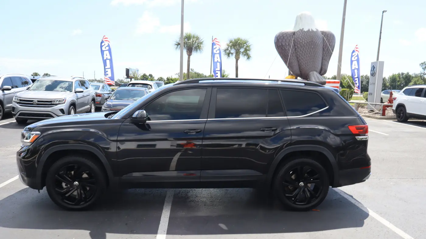 2023 Volkswagen Atlas V6 SE