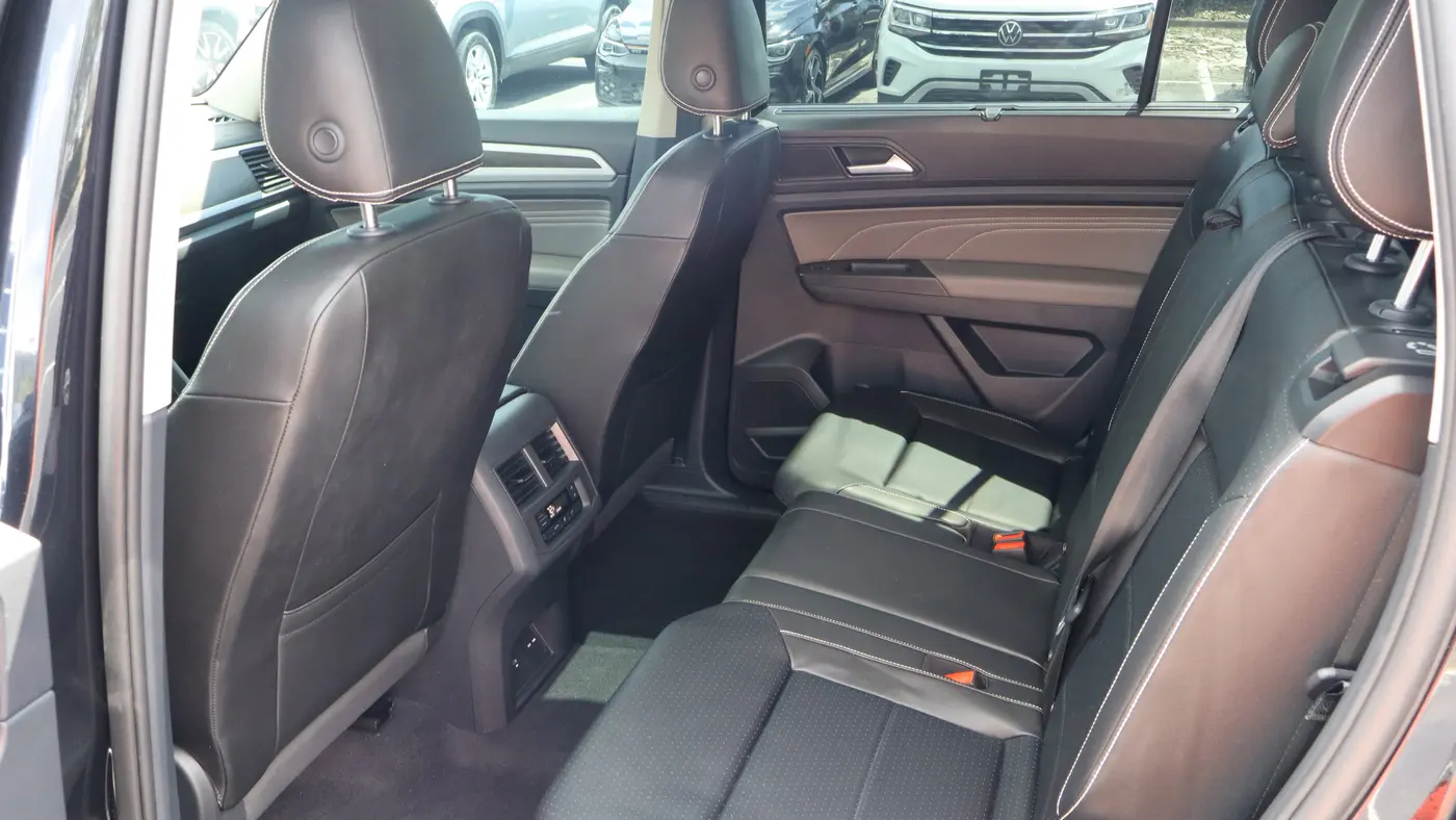 2023 Volkswagen Atlas V6 SE