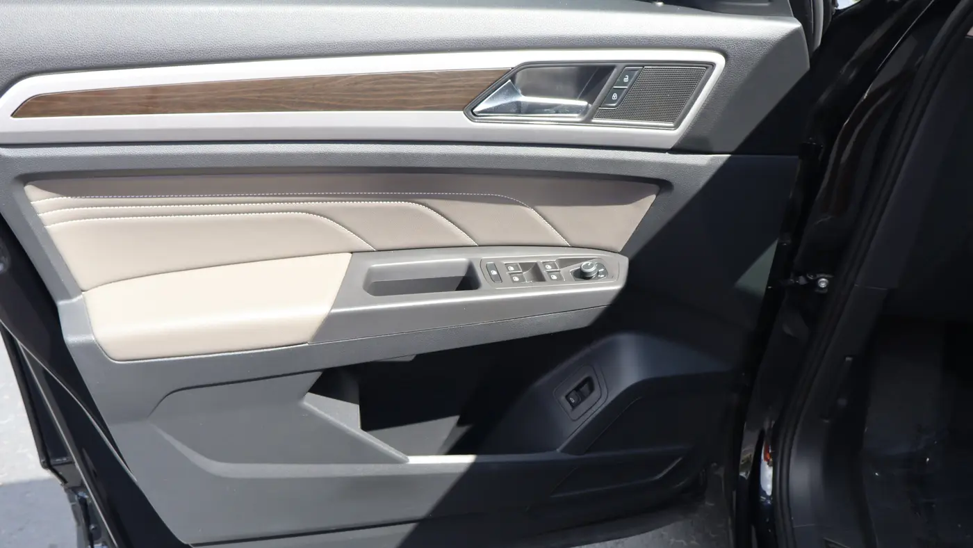 2023 Volkswagen Atlas V6 SE
