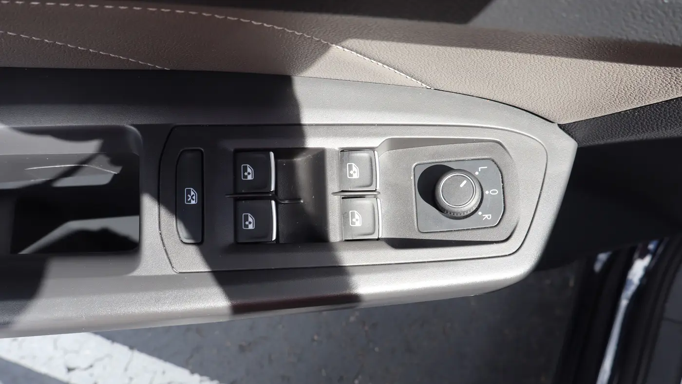2023 Volkswagen Atlas V6 SE