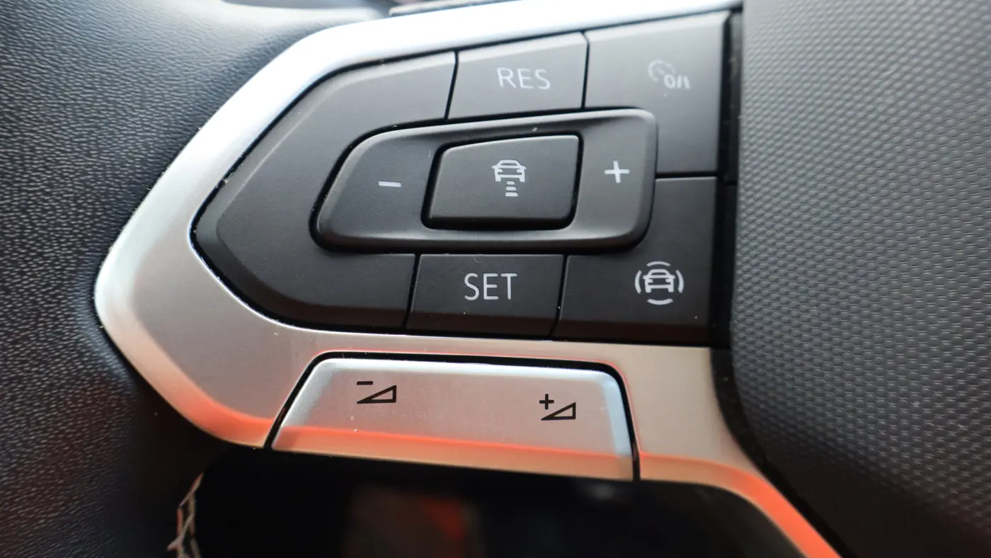 2023 Volkswagen Atlas V6 SE