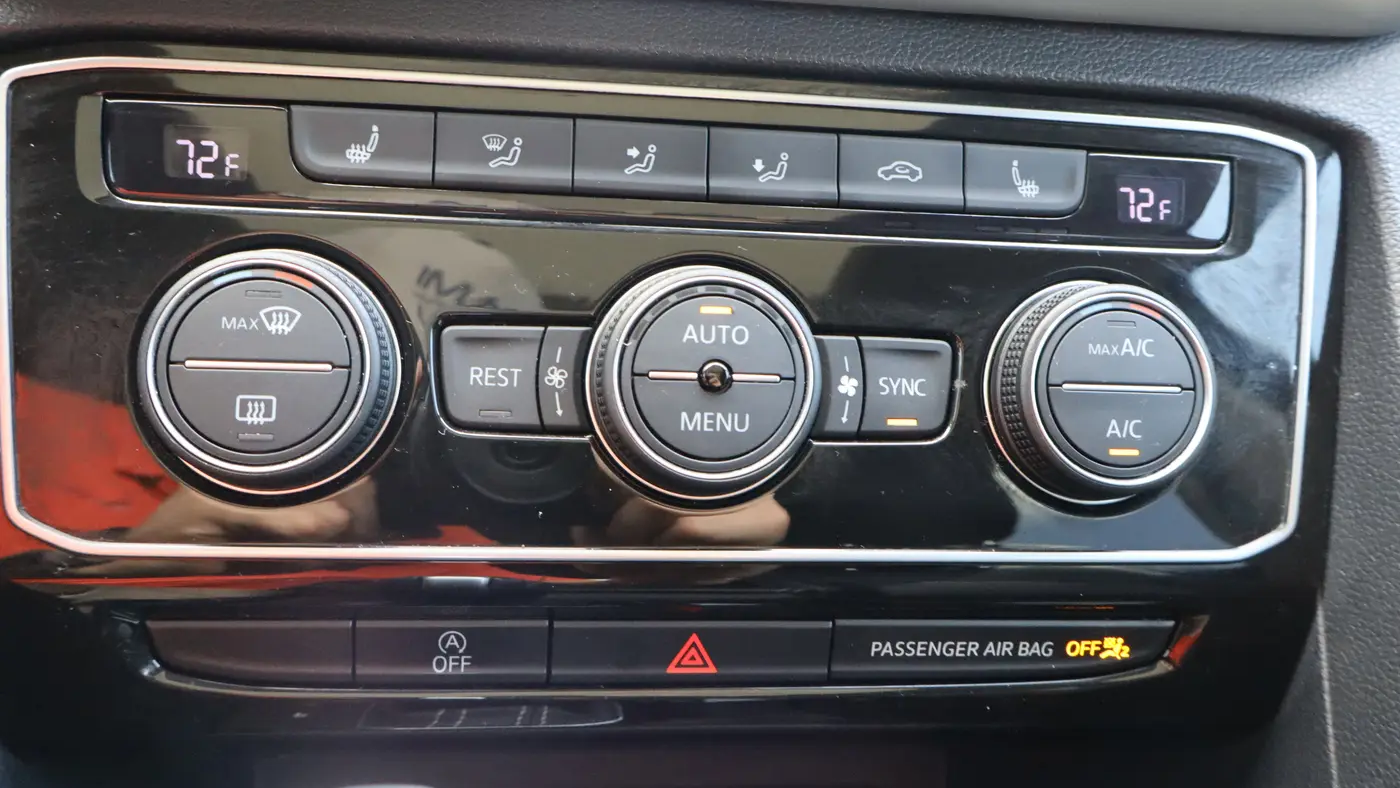 2023 Volkswagen Atlas V6 SE