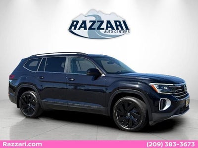 Photo of a 2024 Volkswagen Atlas SE 4DR SUV W/Technology for sale
