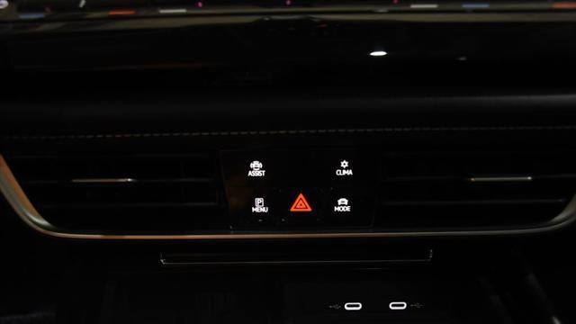 2025 Volkswagen Atlas SE