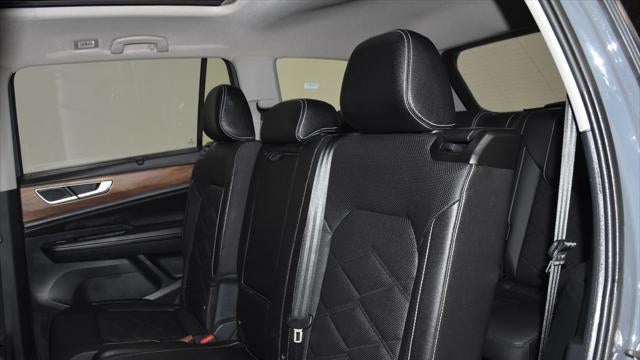 2025 Volkswagen Atlas SE