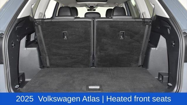 2025 Volkswagen Atlas SE
