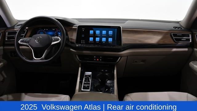 2025 Volkswagen Atlas SE
