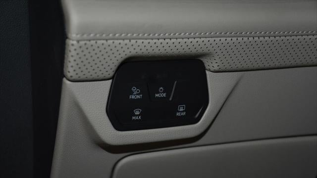 2025 Volkswagen Atlas SE