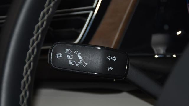 2025 Volkswagen Atlas SE