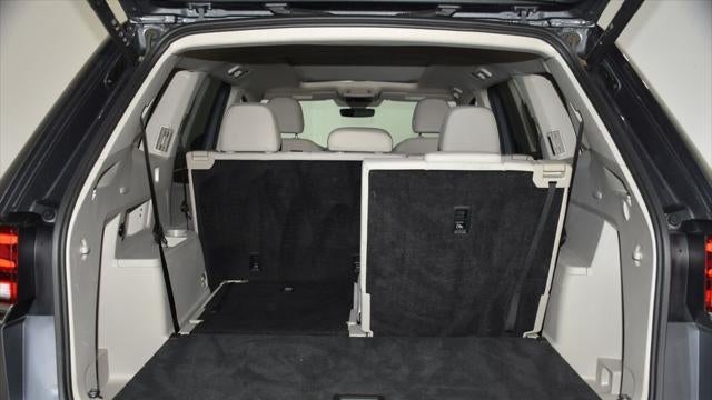 2025 Volkswagen Atlas SE
