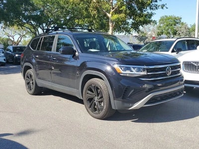 Photo of a 2023 Volkswagen Atlas V6 SE 4DR SUV W/Technology for sale