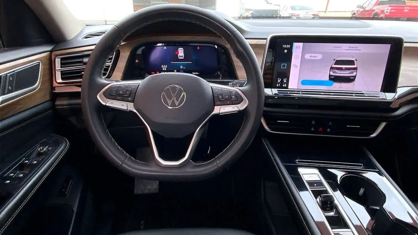 2024 Volkswagen Atlas SE