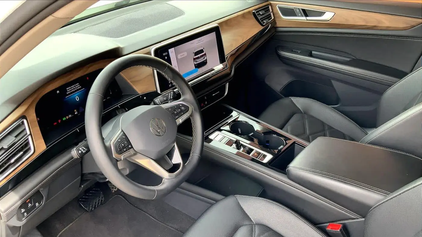 2024 Volkswagen Atlas SE
