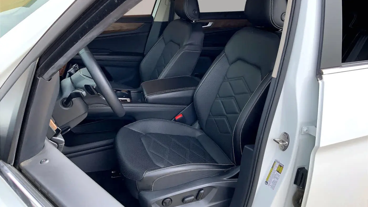 2024 Volkswagen Atlas SE