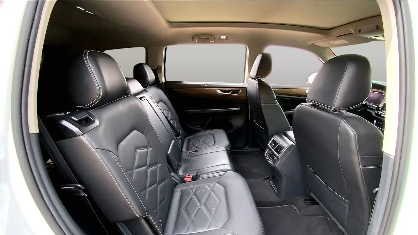 2024 Volkswagen Atlas SE