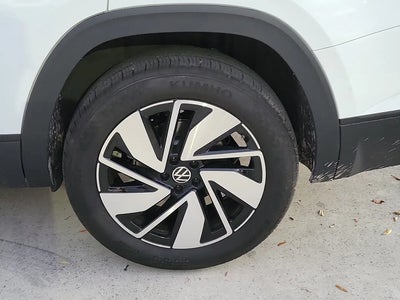 Photo of a 2025 Volkswagen Atlas SE 4DR SUV W/Technology for sale