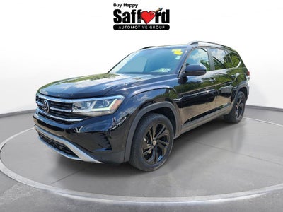 Photo of a 2023 Volkswagen Atlas V6 SE 4DR SUV W/Technology for sale