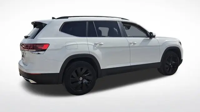 2024 Volkswagen Atlas SE