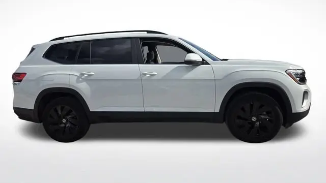 2024 Volkswagen Atlas SE