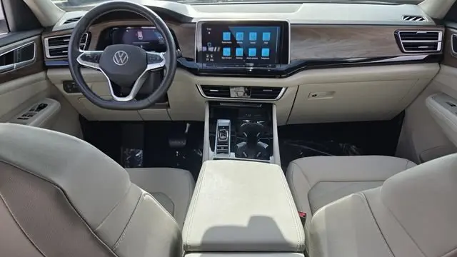 2024 Volkswagen Atlas SE