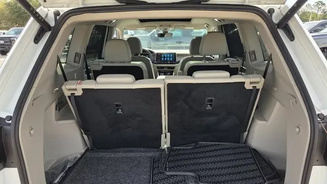 2024 Volkswagen Atlas SE