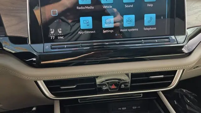 2024 Volkswagen Atlas SE