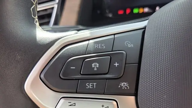 2024 Volkswagen Atlas SE