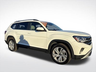 Photo of a 2021 Volkswagen Atlas V6 SE 4DR SUV W/Technology (midyear Release) for sale