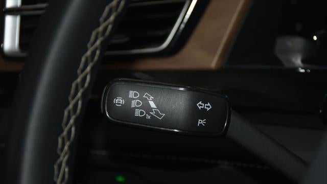 2025 Volkswagen Atlas SE