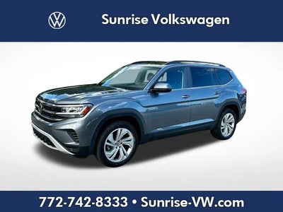 Photo of a 2022 Volkswagen Atlas V6 SE 4DR SUV W/Technology for sale