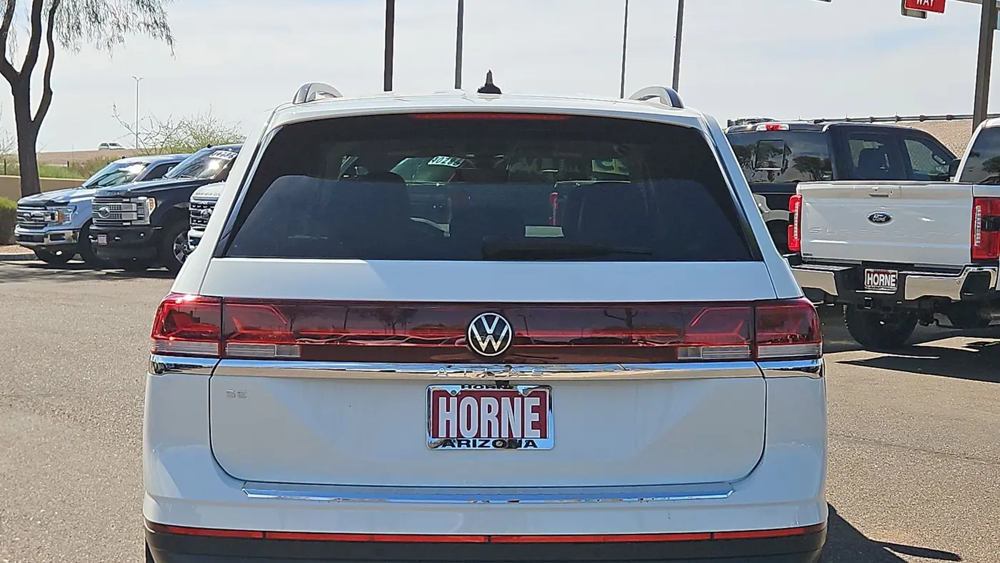 2025 Volkswagen Atlas SE