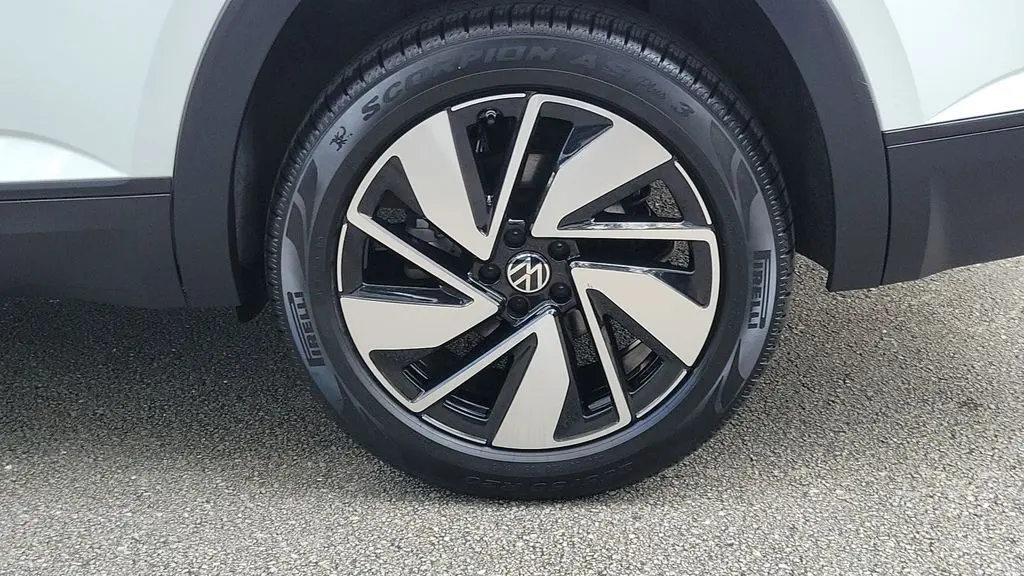 2024 Volkswagen Atlas SE