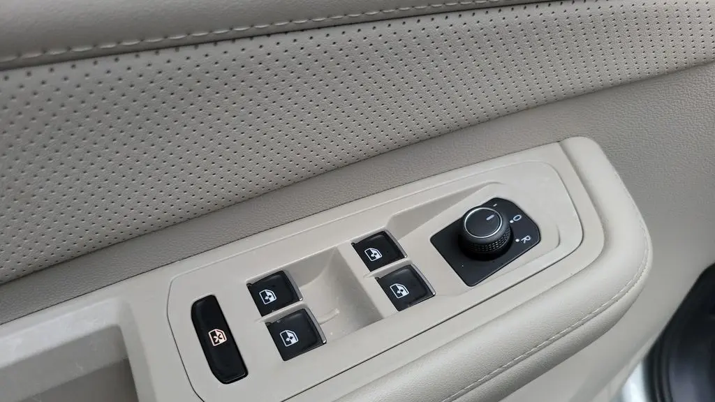 2024 Volkswagen Atlas SE