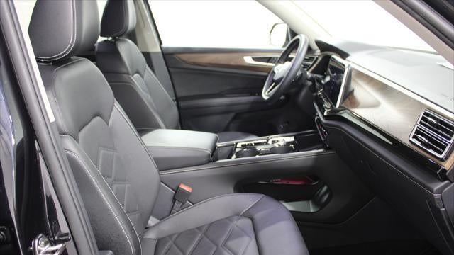 2024 Volkswagen Atlas SE