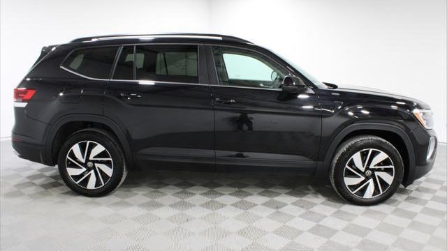 2024 Volkswagen Atlas SE
