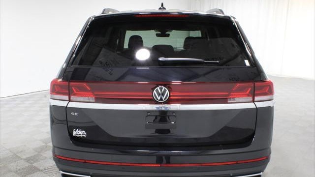 2024 Volkswagen Atlas SE