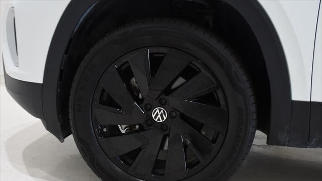 2025 Volkswagen Atlas SE
