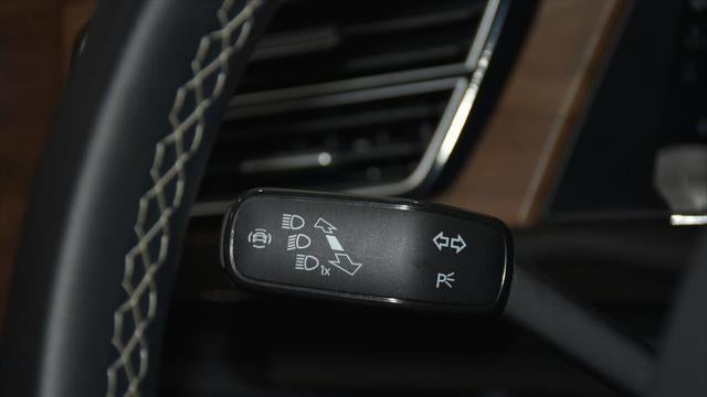 2025 Volkswagen Atlas SE