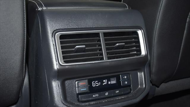 2025 Volkswagen Atlas SE