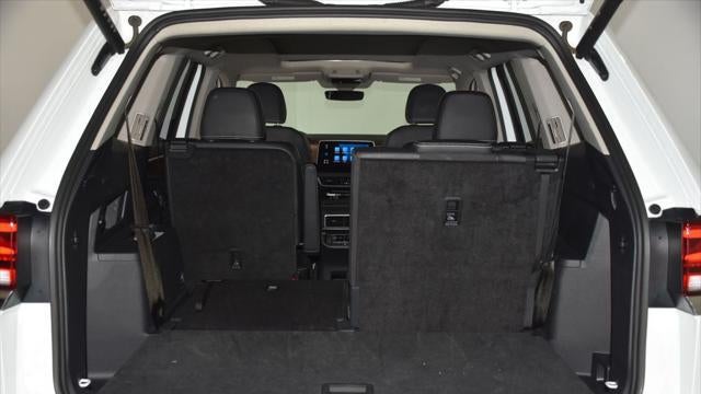 2025 Volkswagen Atlas SE