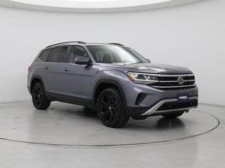 2022 Volkswagen Atlas with Platinum Gray Metallic Exterior