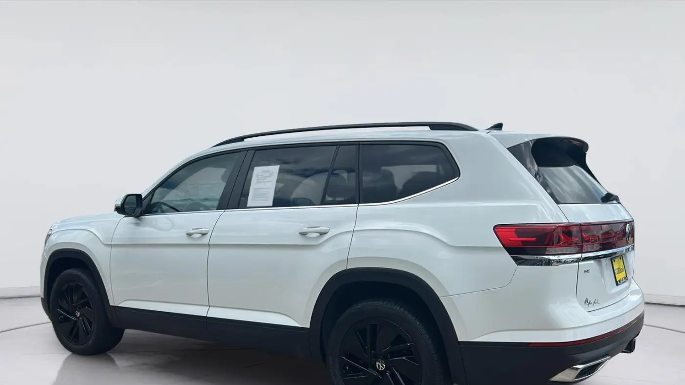 2024 Volkswagen Atlas SE