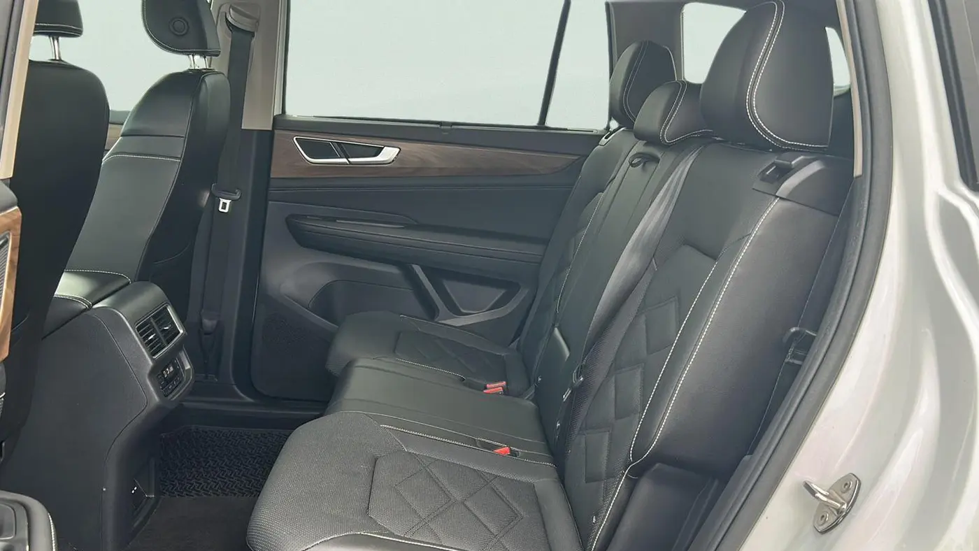 2024 Volkswagen Atlas SE