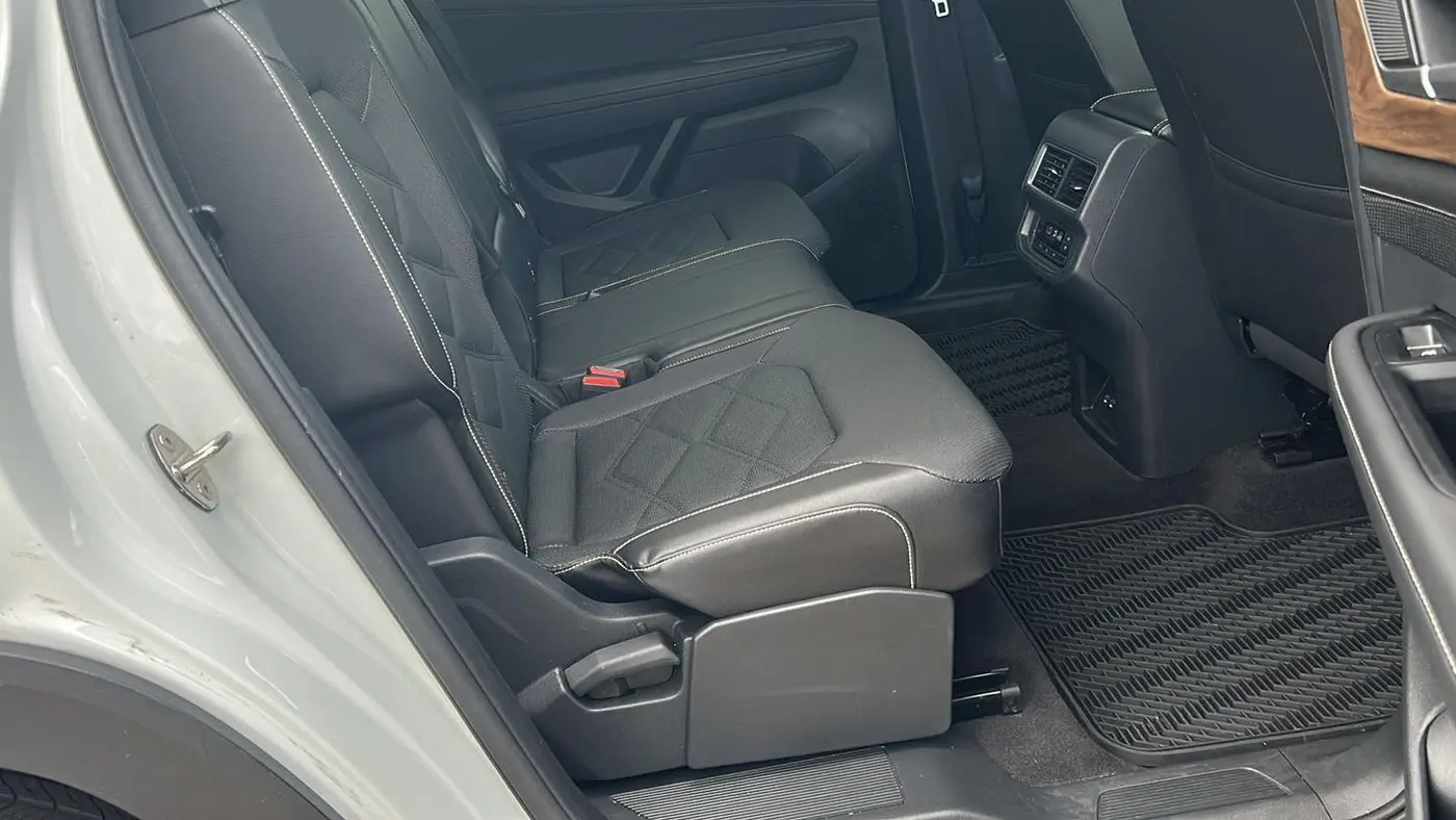 2024 Volkswagen Atlas SE