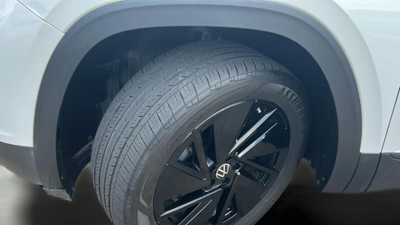 2024 Volkswagen Atlas SE